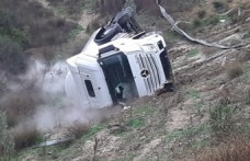 Tarsus'ta LPG Yüklü Tanker Şarampole Uçtu