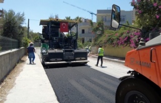 Tarsus’ta Yol Onarım Ve Asfaltlama Çalışmalarına...