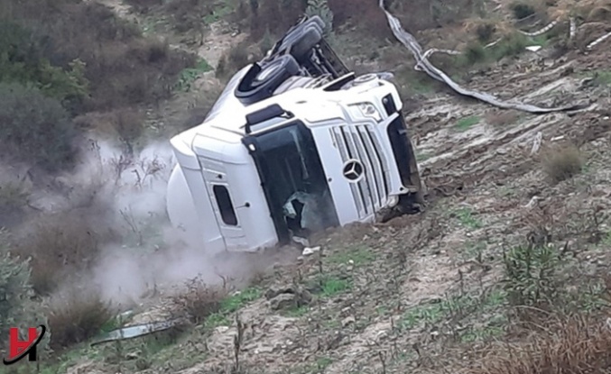 Tarsus'ta LPG Yüklü Tanker Şarampole Uçtu
